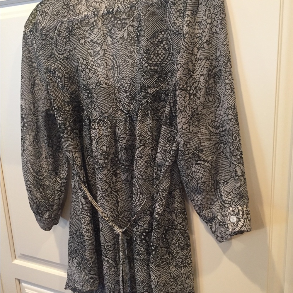 Blouse - Picture 2 of 2